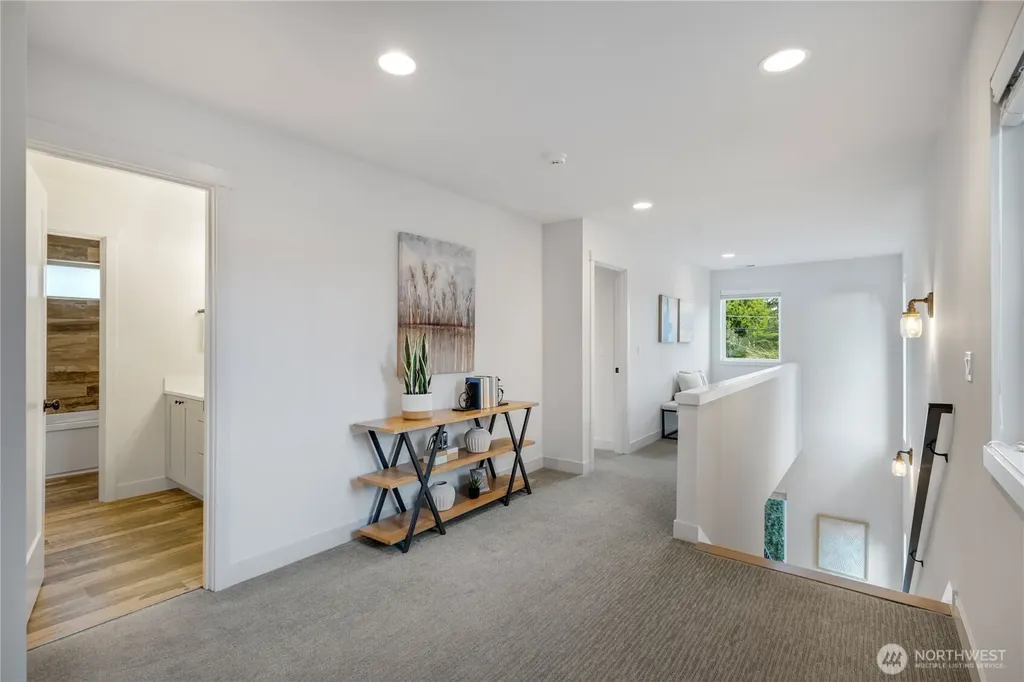 10317 Sand Point Way NE Seattle WA 98125