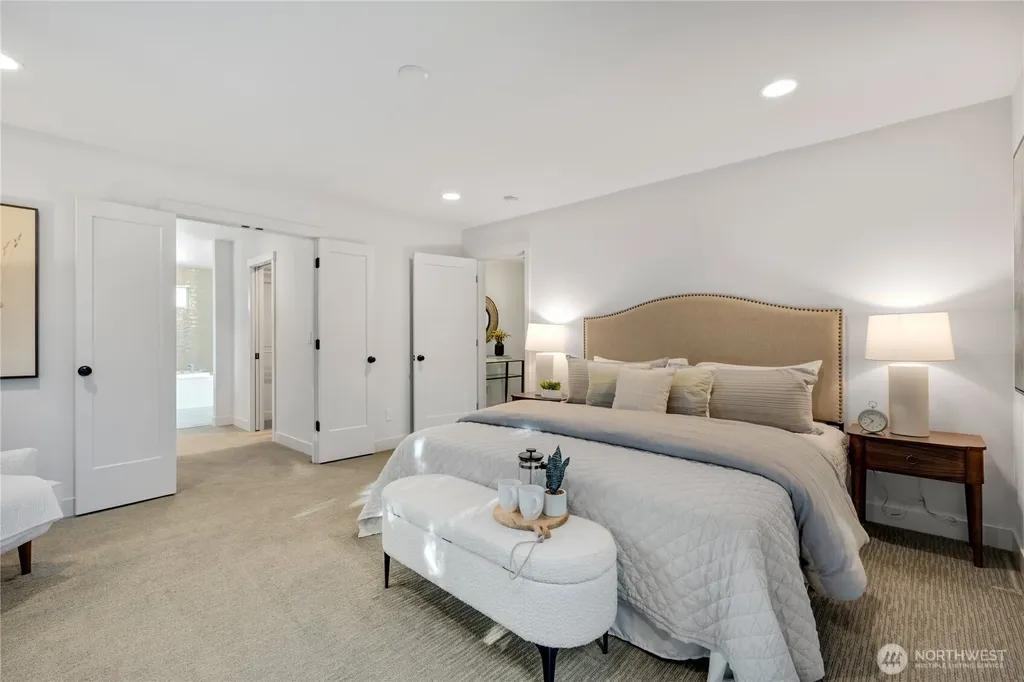 10317 Sand Point Way NE Seattle WA 98125