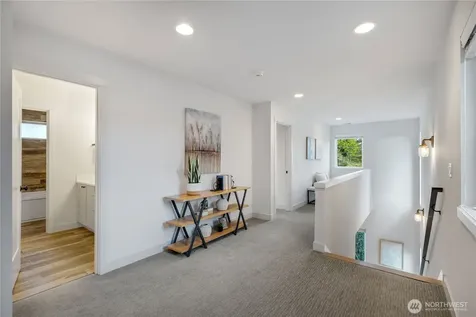 10317 Sand Point Way NE Seattle WA 98125