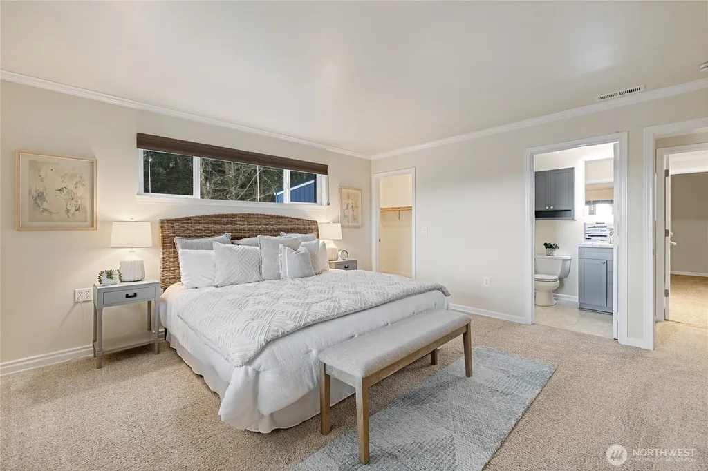 12421 6th Avenue NW Gig Harbor WA 98332