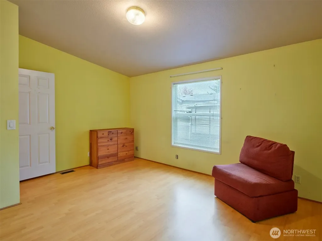 1835 Heartwood Woodland WA 98674
