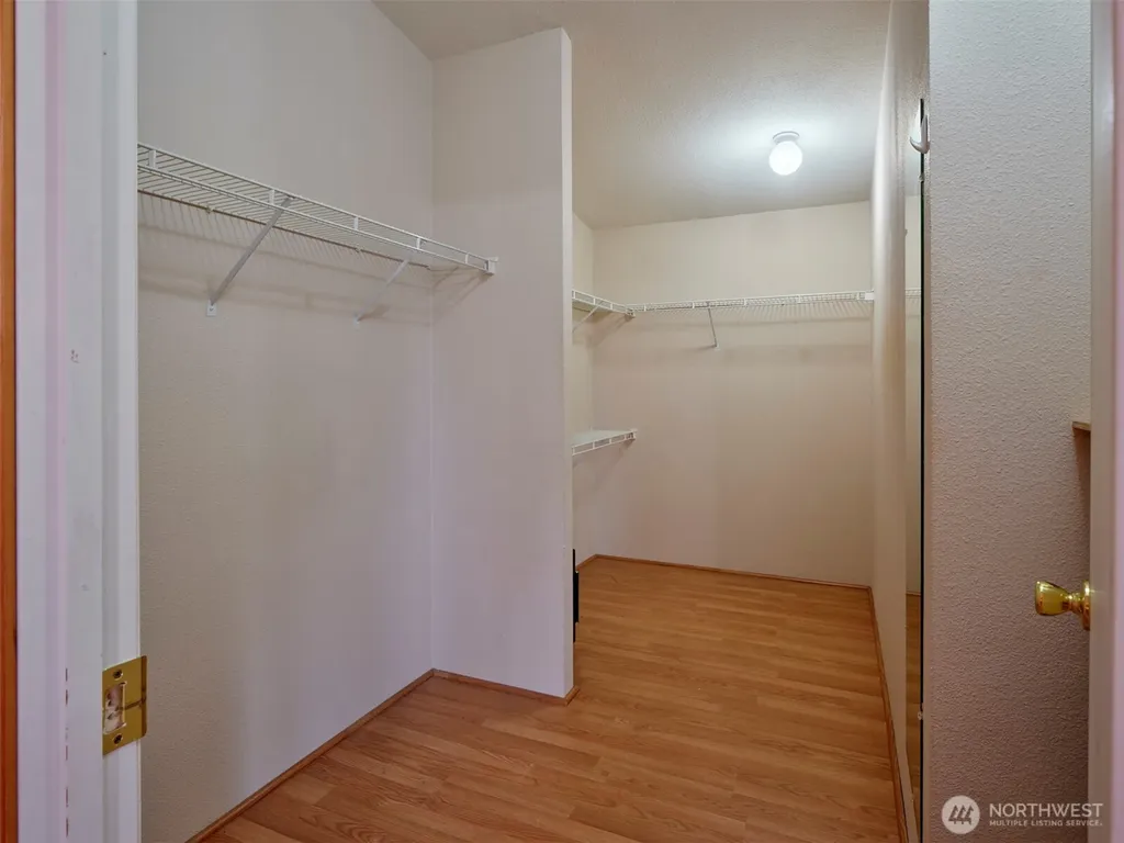 1835 Heartwood Woodland WA 98674