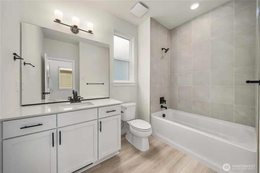 4027 Aberdeen Way NE Renton WA 98056