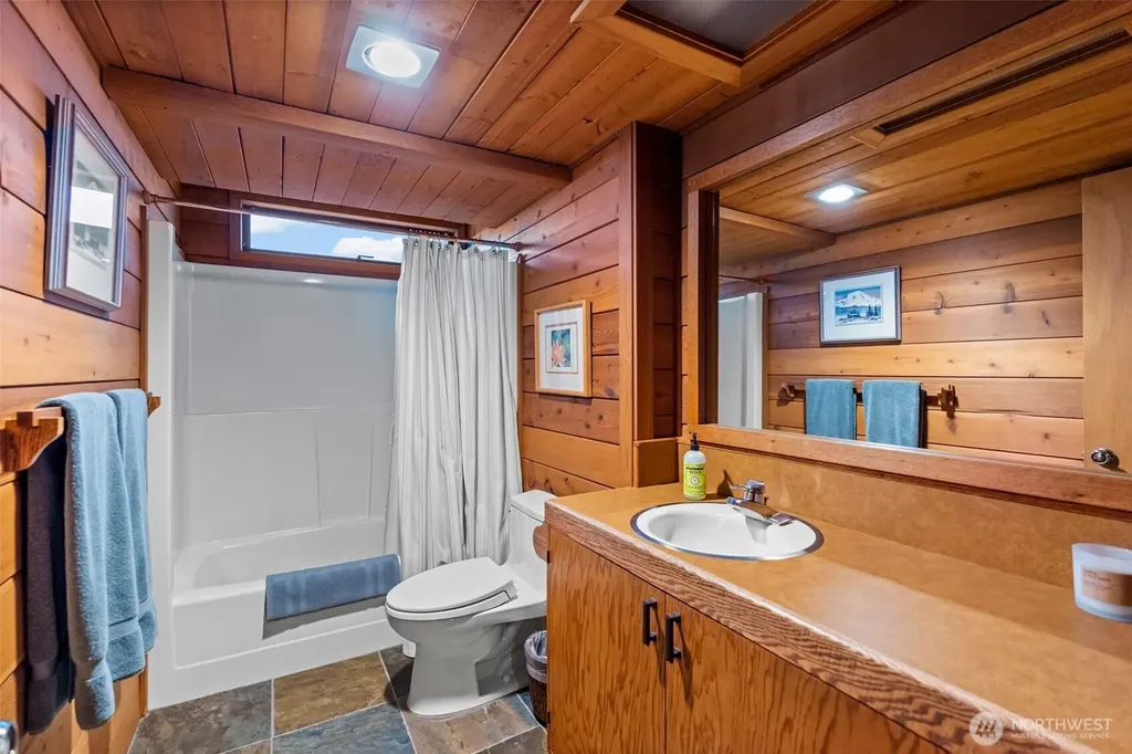 29622 Forty-eighth Avenue S Roy WA 98580