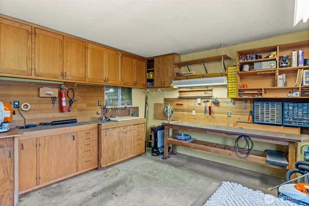 29622 Forty-eighth Avenue S Roy WA 98580
