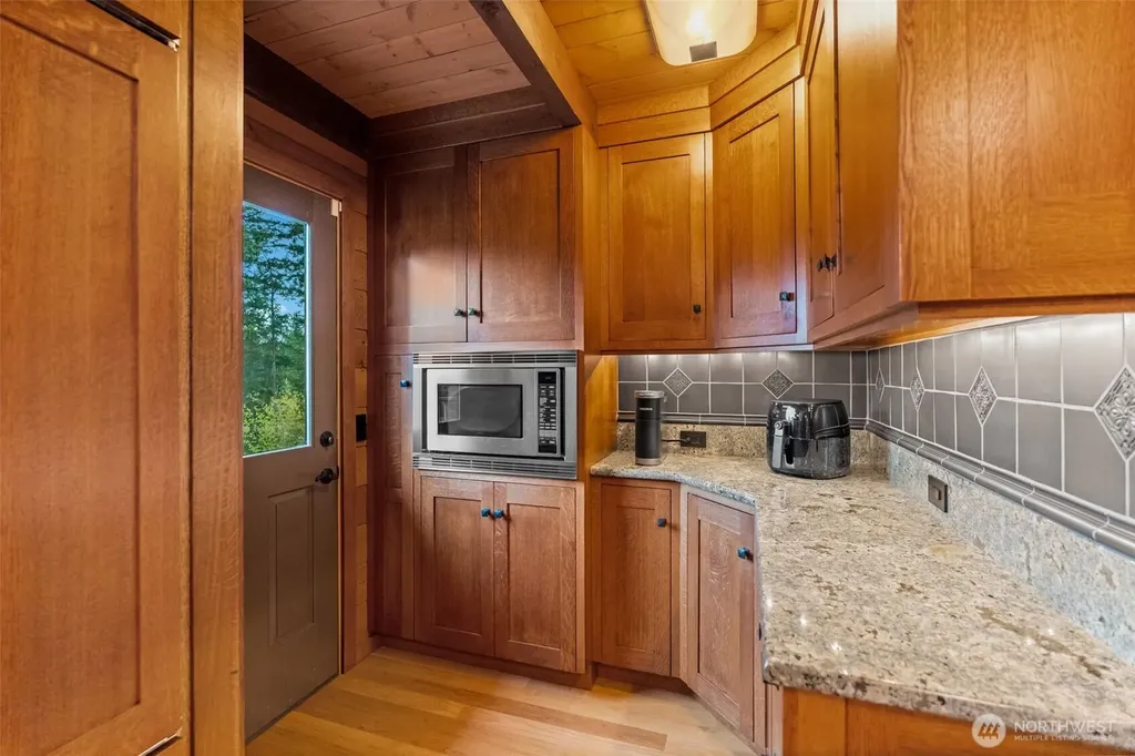 29622 Forty-eighth Avenue S Roy WA 98580