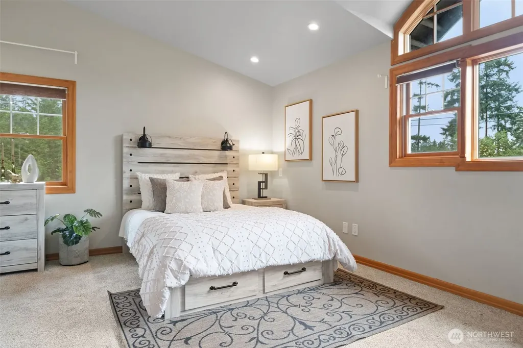 6944 SE Nelson Road Olalla WA 98359