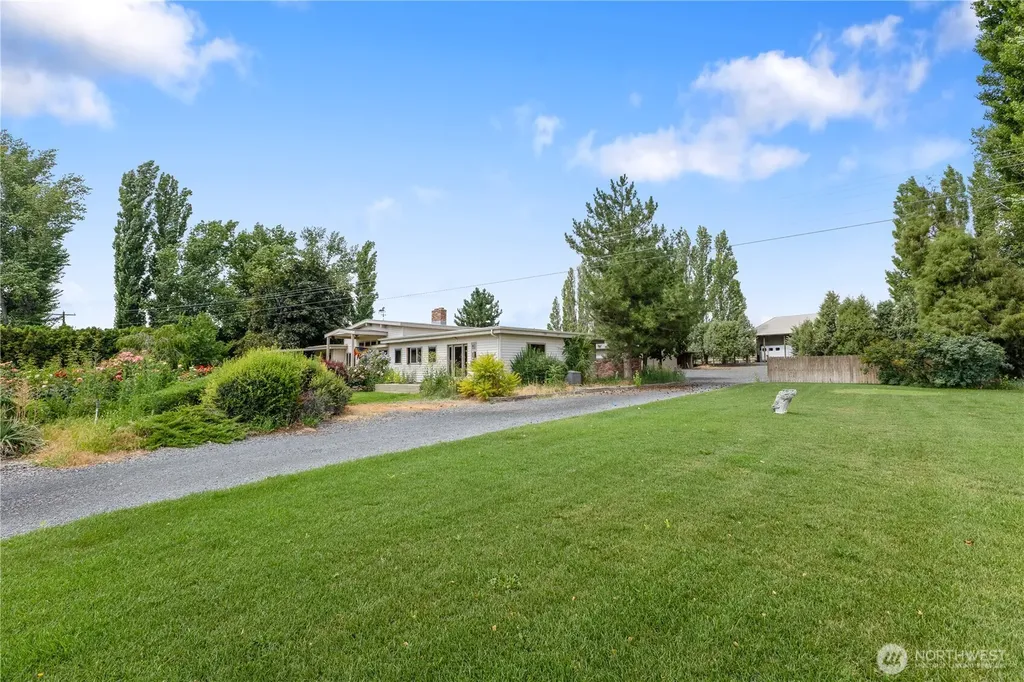 4872 Rd 6.5 NE Moses Lake WA 98837