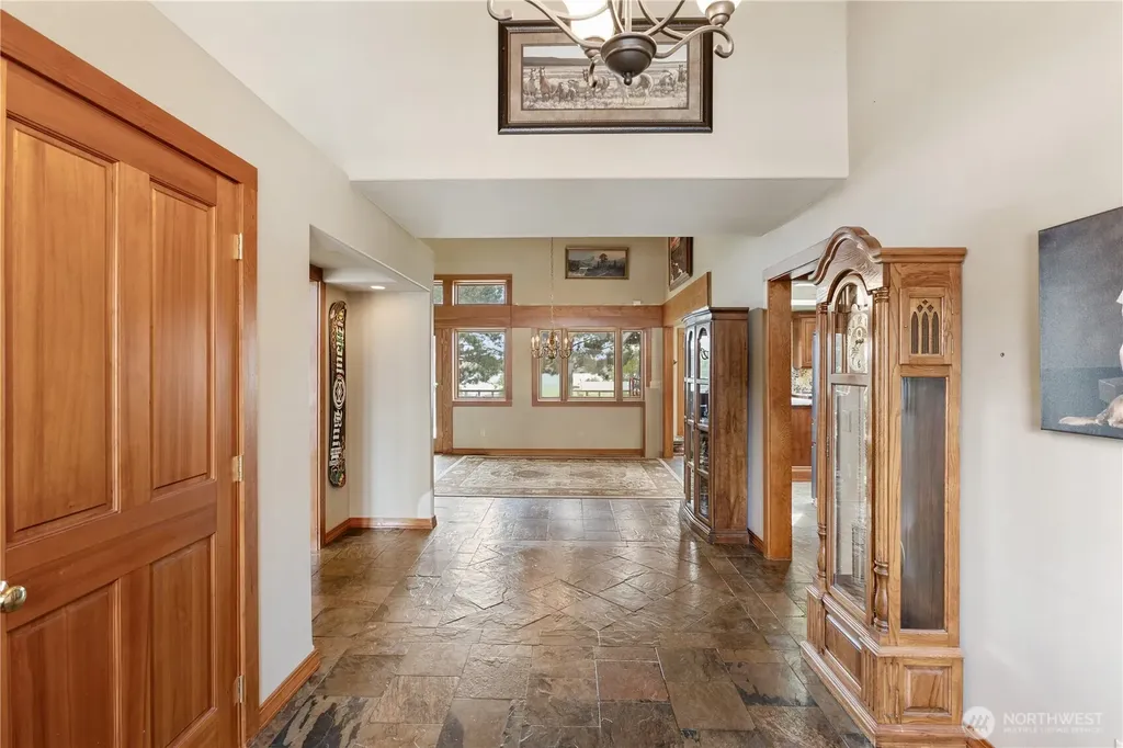 4872 Rd 6.5 NE Moses Lake WA 98837