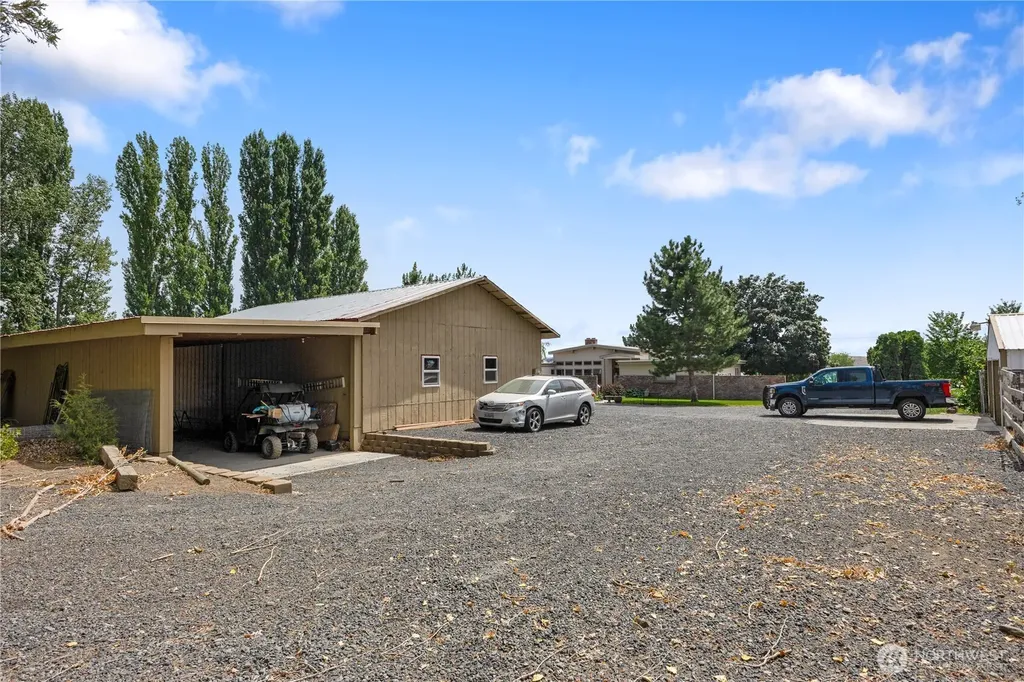 4872 Rd 6.5 NE Moses Lake WA 98837