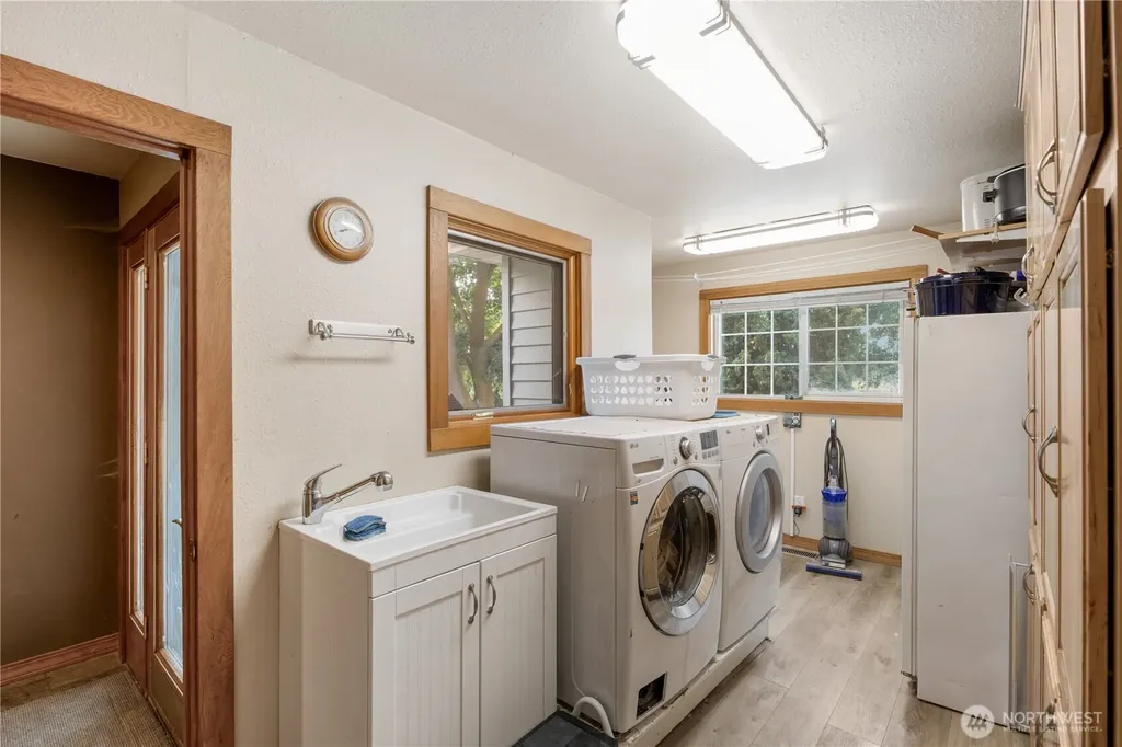 4872 Rd 6.5 NE Moses Lake WA 98837