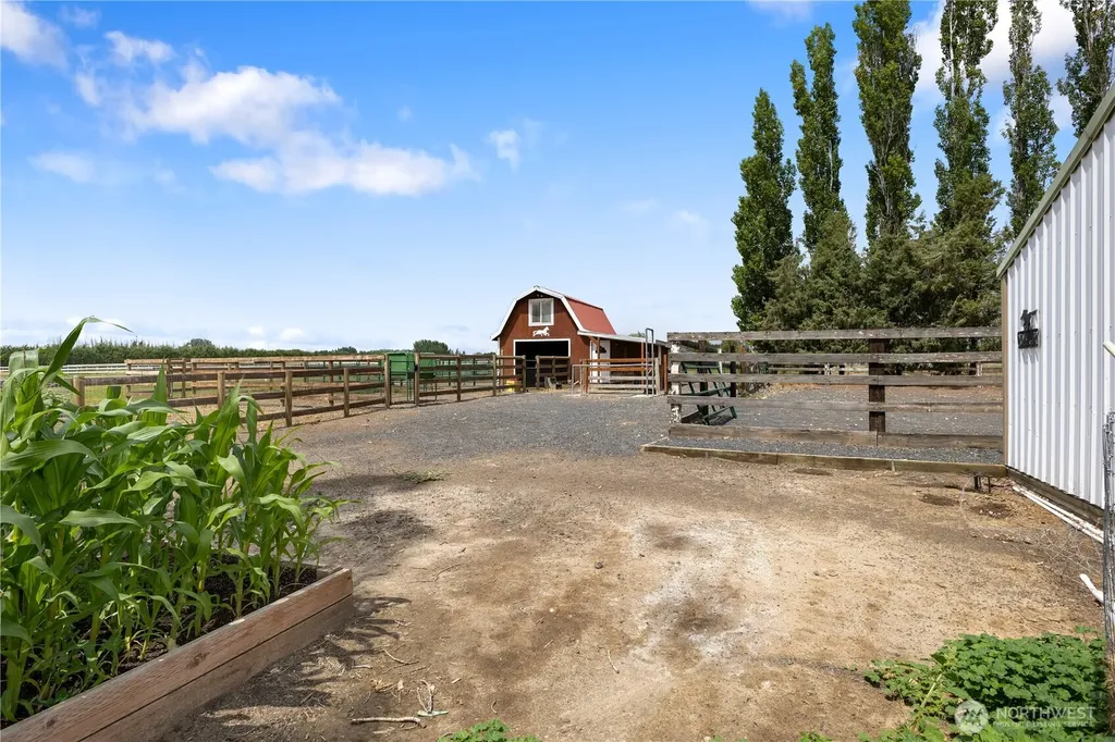 4872 Rd 6.5 NE Moses Lake WA 98837