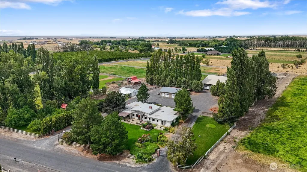 4872 Rd 6.5 NE Moses Lake WA 98837