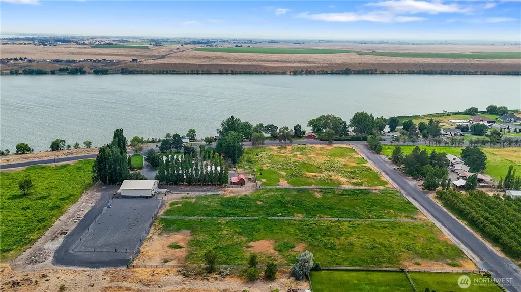 4872 Rd 6.5 NE Moses Lake WA 98837