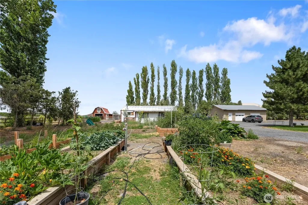 4872 Rd 6.5 NE Moses Lake WA 98837