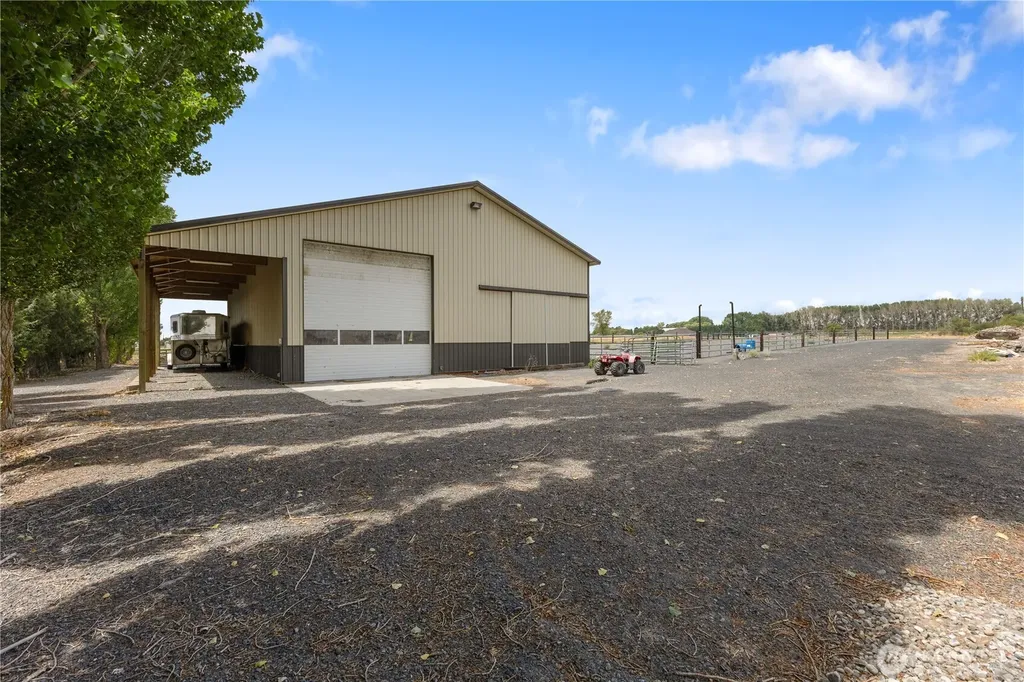 4872 Rd 6.5 NE Moses Lake WA 98837