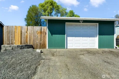 8705 12th Street NE Lake Stevens WA 98258