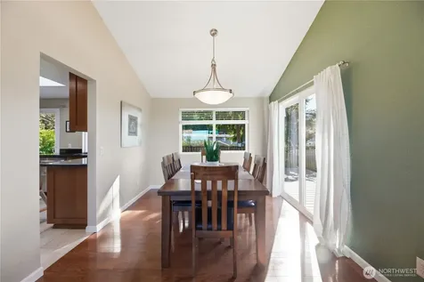 29819 5th Avenue SW Federal Way WA 98023