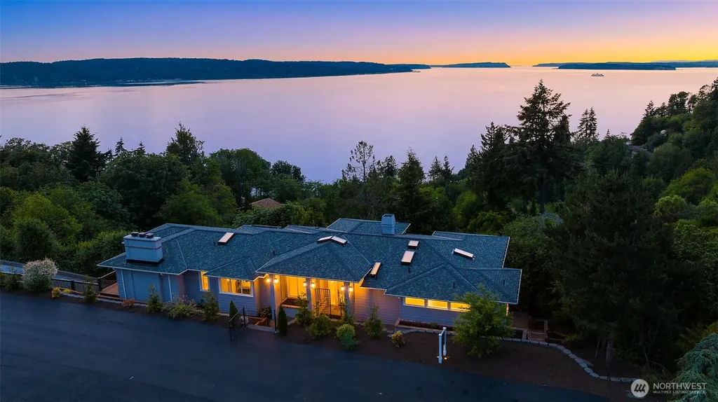 6117 92nd Street SW Mukilteo WA 98275