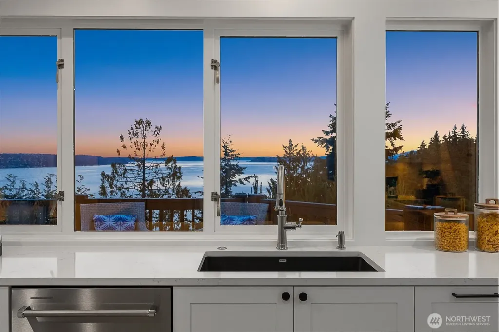 6117 92nd Street SW Mukilteo WA 98275