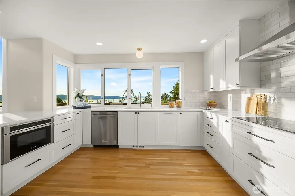 6117 92nd Street SW Mukilteo WA 98275
