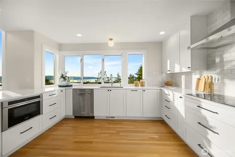 6117 92nd Street SW Mukilteo WA 98275