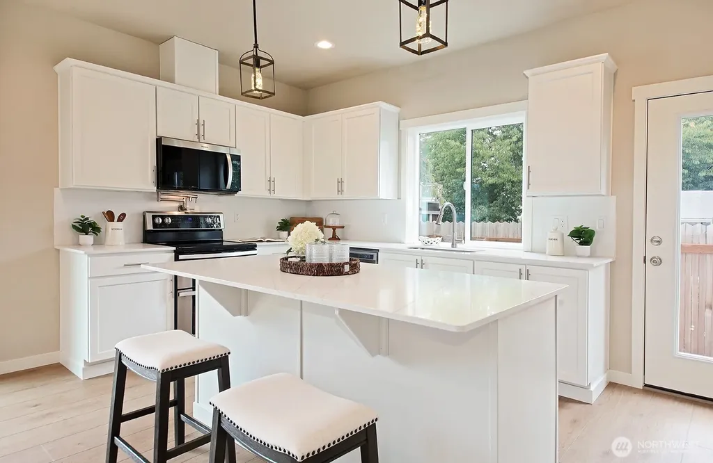 695 3rd Street Langley WA 98260