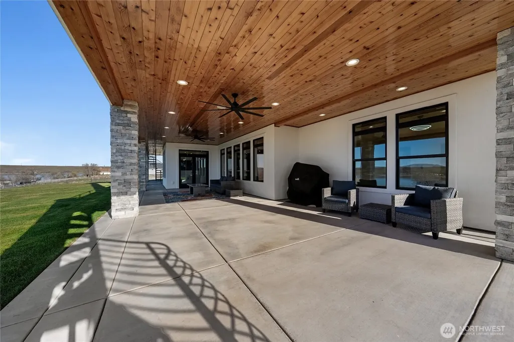 5874 Panorama Drive Moses Lake WA 98837