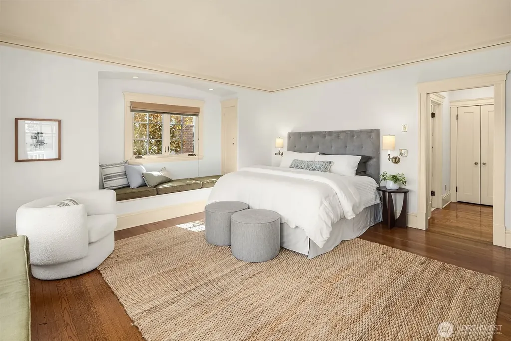 2647 Cascadia Avenue S Seattle WA 98144