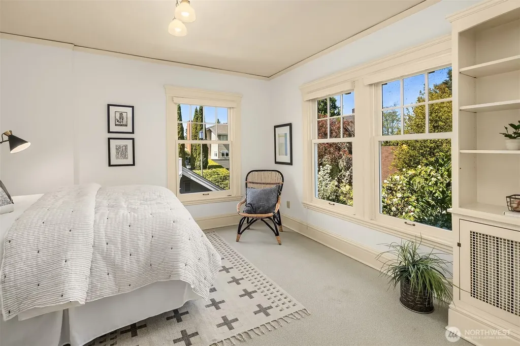 2647 Cascadia Avenue S Seattle WA 98144
