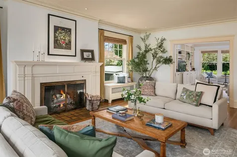 2647 Cascadia Avenue S Seattle WA 98144