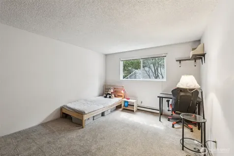 5806 200th Street SW Lynnwood WA 98036