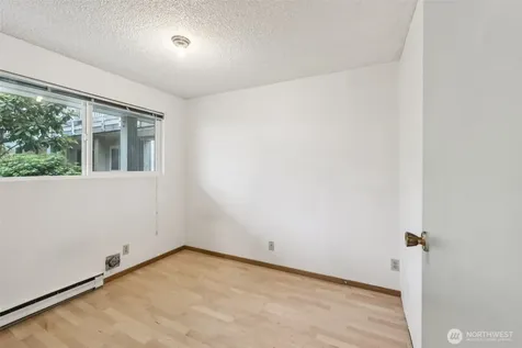 5806 200th Street SW Lynnwood WA 98036