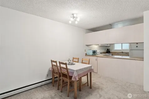 5806 200th Street SW Lynnwood WA 98036