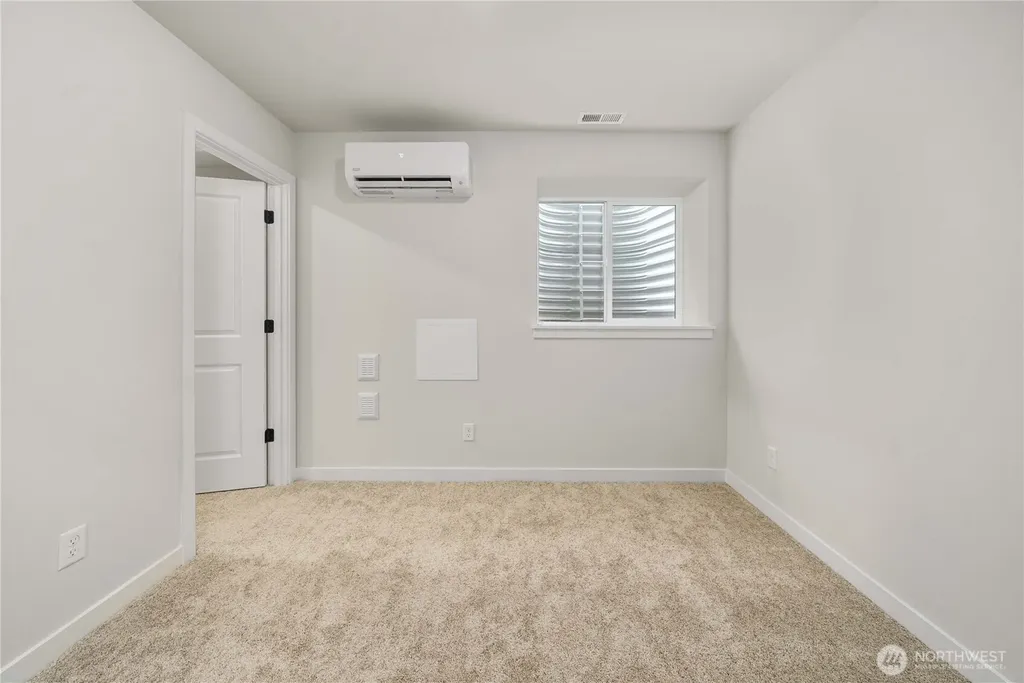4033 Aberdeen Way NE Renton WA 98056