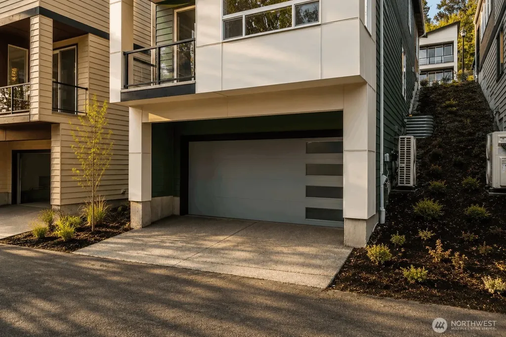 4033 Aberdeen Way NE Renton WA 98056