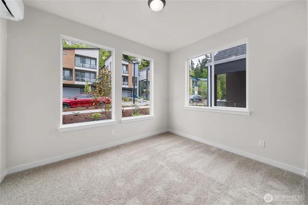 4033 Aberdeen Way NE Renton WA 98056