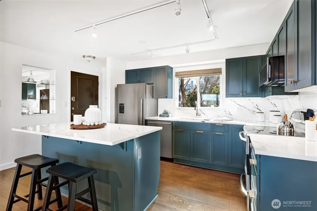 1818 Bigelow Avenue N Seattle WA 98109