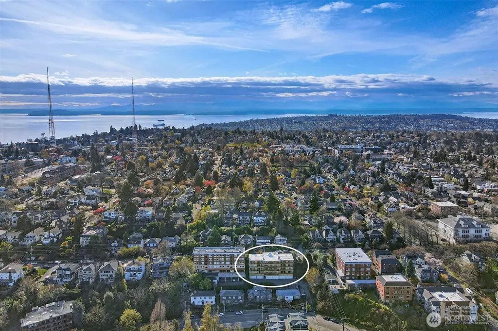 1818 Bigelow Avenue N Seattle WA 98109