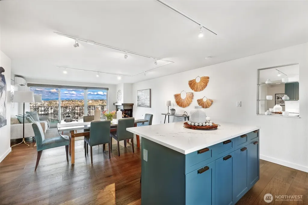 1818 Bigelow Avenue N Seattle WA 98109