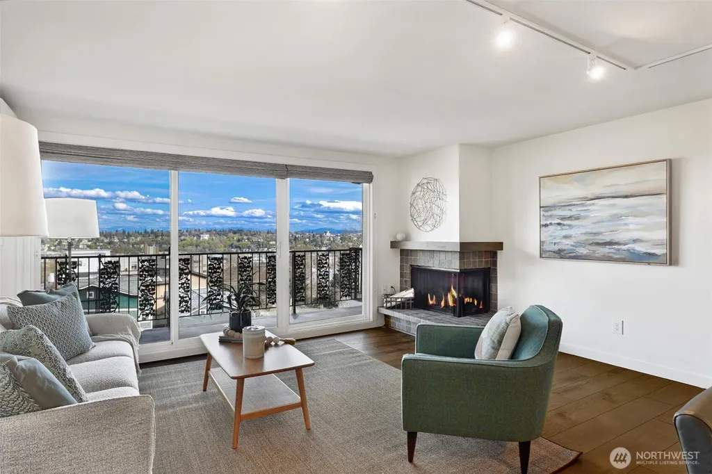 1818 Bigelow Avenue N Seattle WA 98109