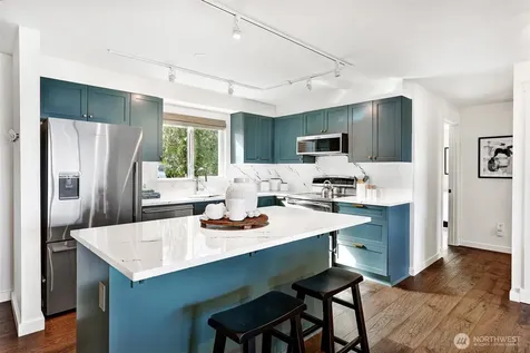 1818 Bigelow Avenue N Seattle WA 98109