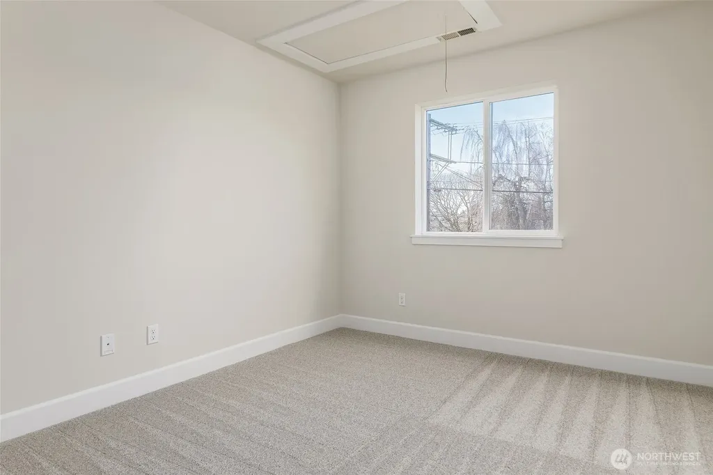 1910 Chestnut Street Everett WA 98201