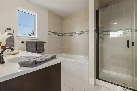 1910 Chestnut Street Everett WA 98201