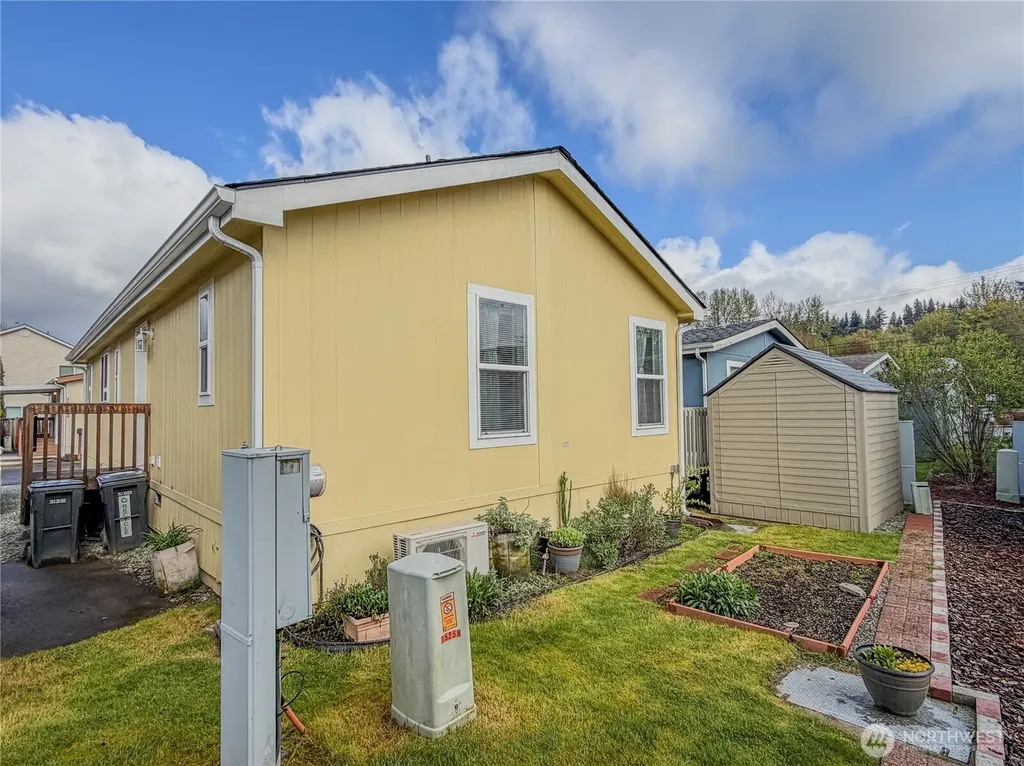 15256 Pine Drive Renton WA 98058