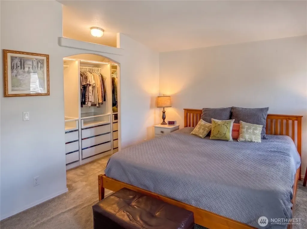 15256 Pine Drive Renton WA 98058