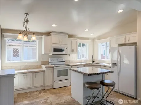 15256 Pine Drive Renton WA 98058