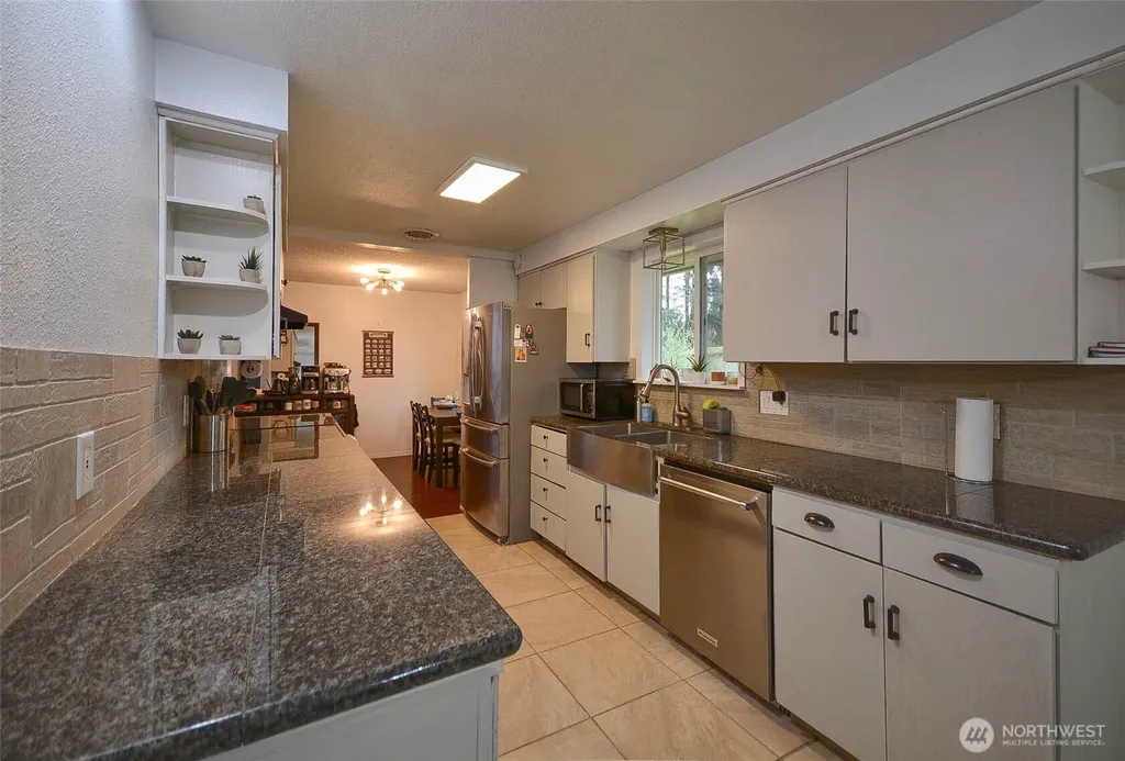 6909 33rd Avenue SW Lacey WA 98503