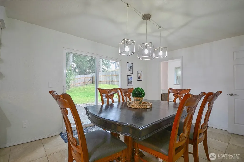 6909 33rd Avenue SW Lacey WA 98503