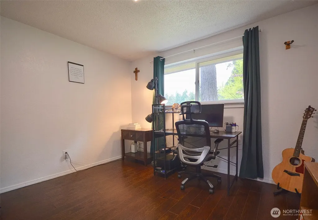 6909 33rd Avenue SW Lacey WA 98503